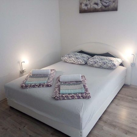 Helly'S Apartman - Self Check-In - Jajce Exterior foto