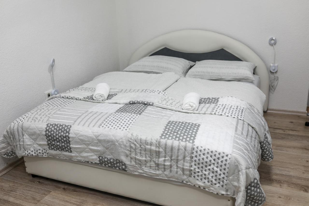 Helly'S Apartman - Self Check-In - Jajce Exterior foto