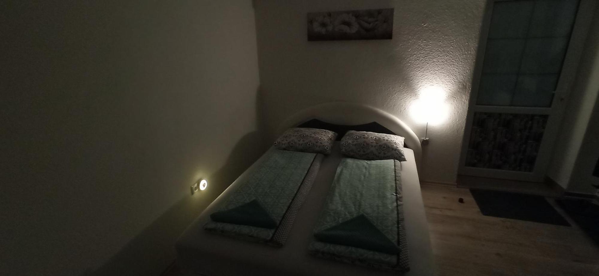 Helly'S Apartman - Self Check-In - Jajce Habitación foto
